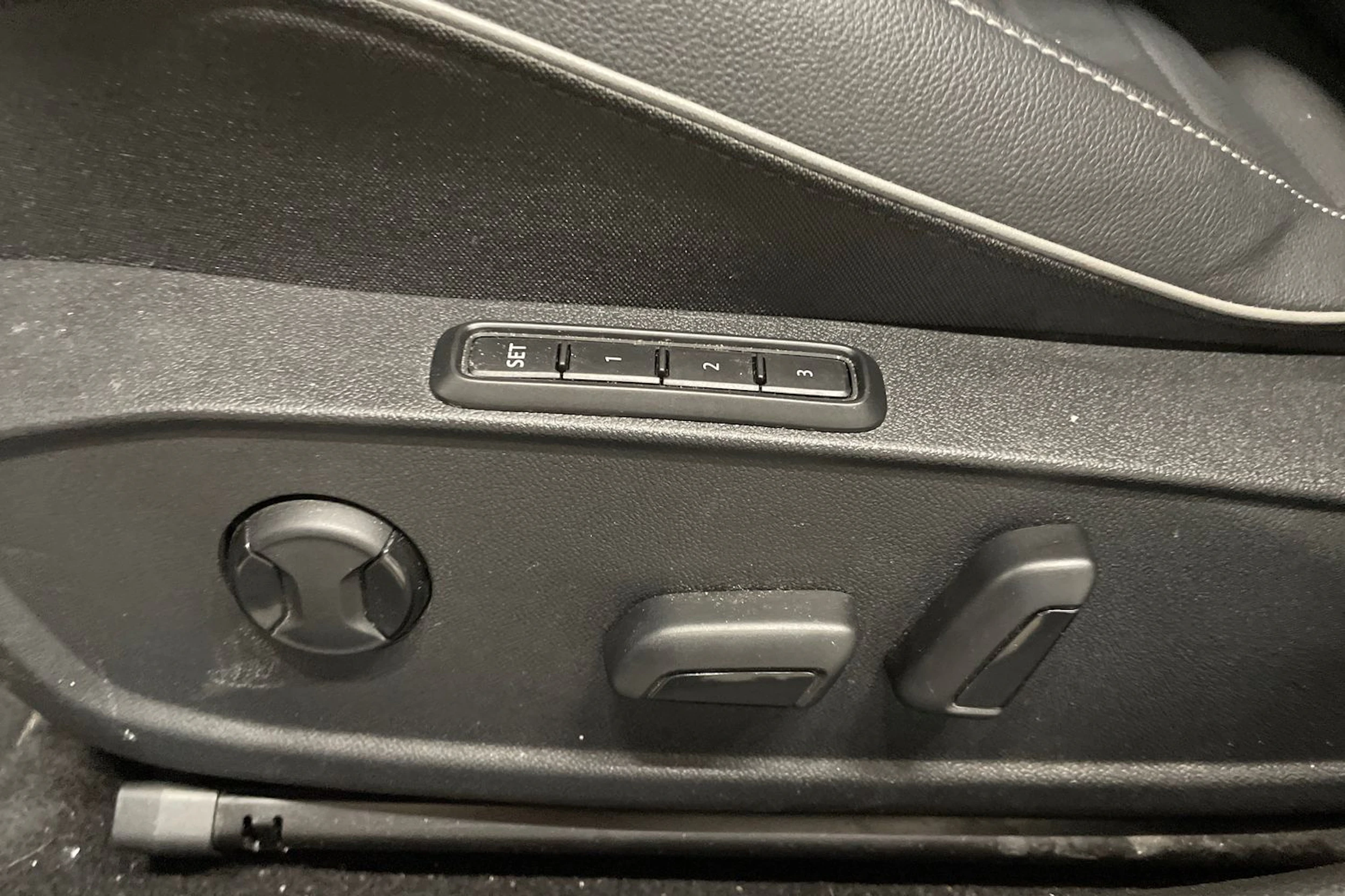 Harmaa Volkswagen GOLF 2021 kuva 25.