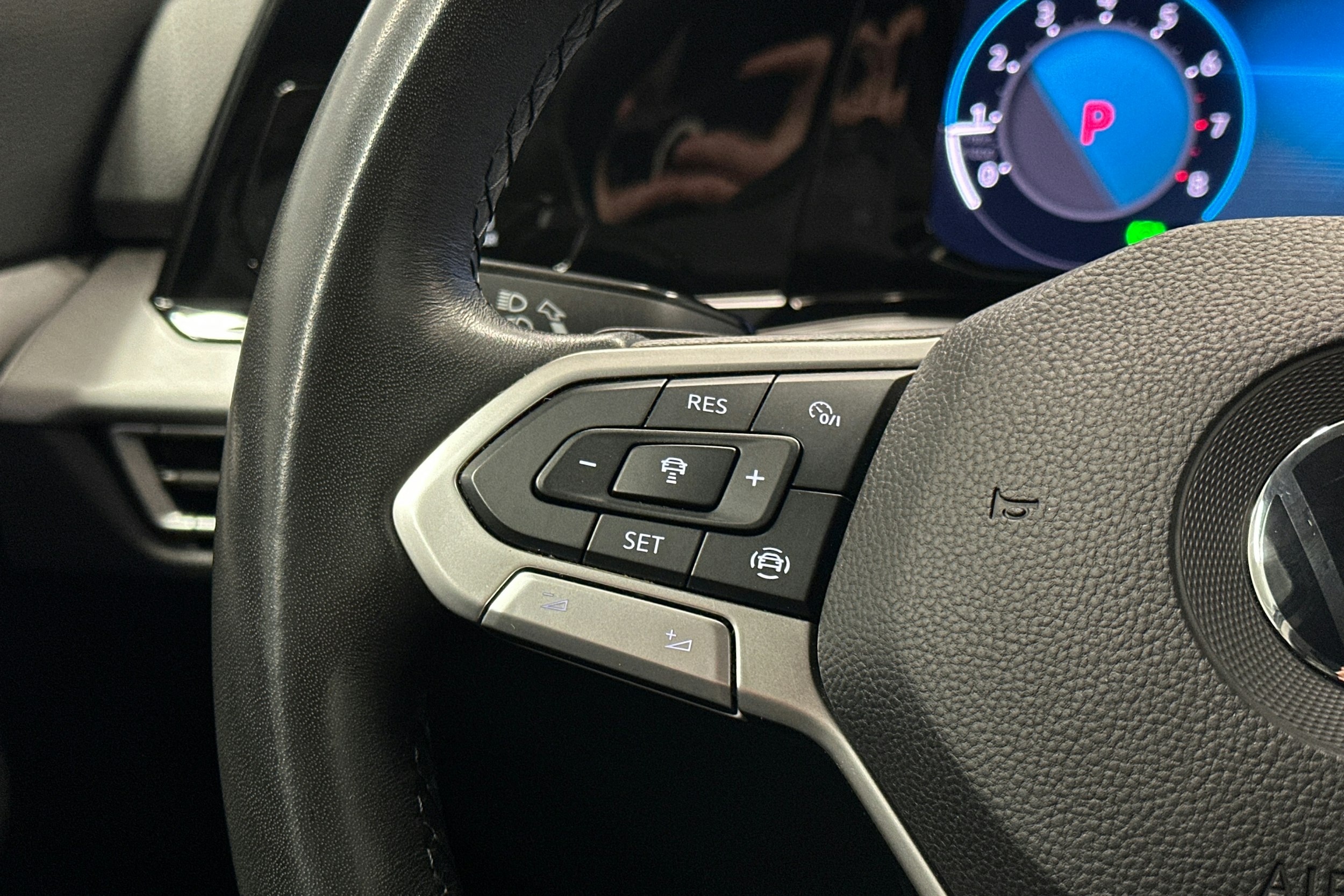 hopea Volkswagen Golf 2022 kuva 18.