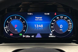 sininen Volkswagen Golf 2022 kuva 13.