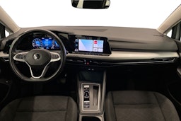 harmaa Volkswagen Golf 2022 kuva 9.