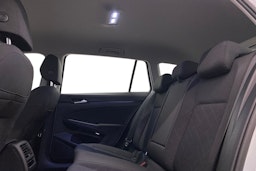 harmaa Volkswagen Golf 2022 kuva 10.