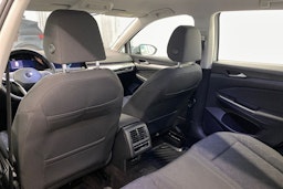 harmaa Volkswagen Golf 2022 kuva 14.