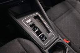 harmaa Volkswagen Golf 2022 kuva 23.
