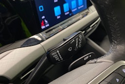harmaa Volkswagen Golf 2022 kuva 31.