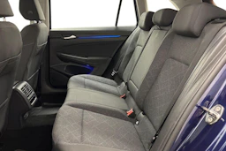 sininen Volkswagen Golf 2022 kuva 8.