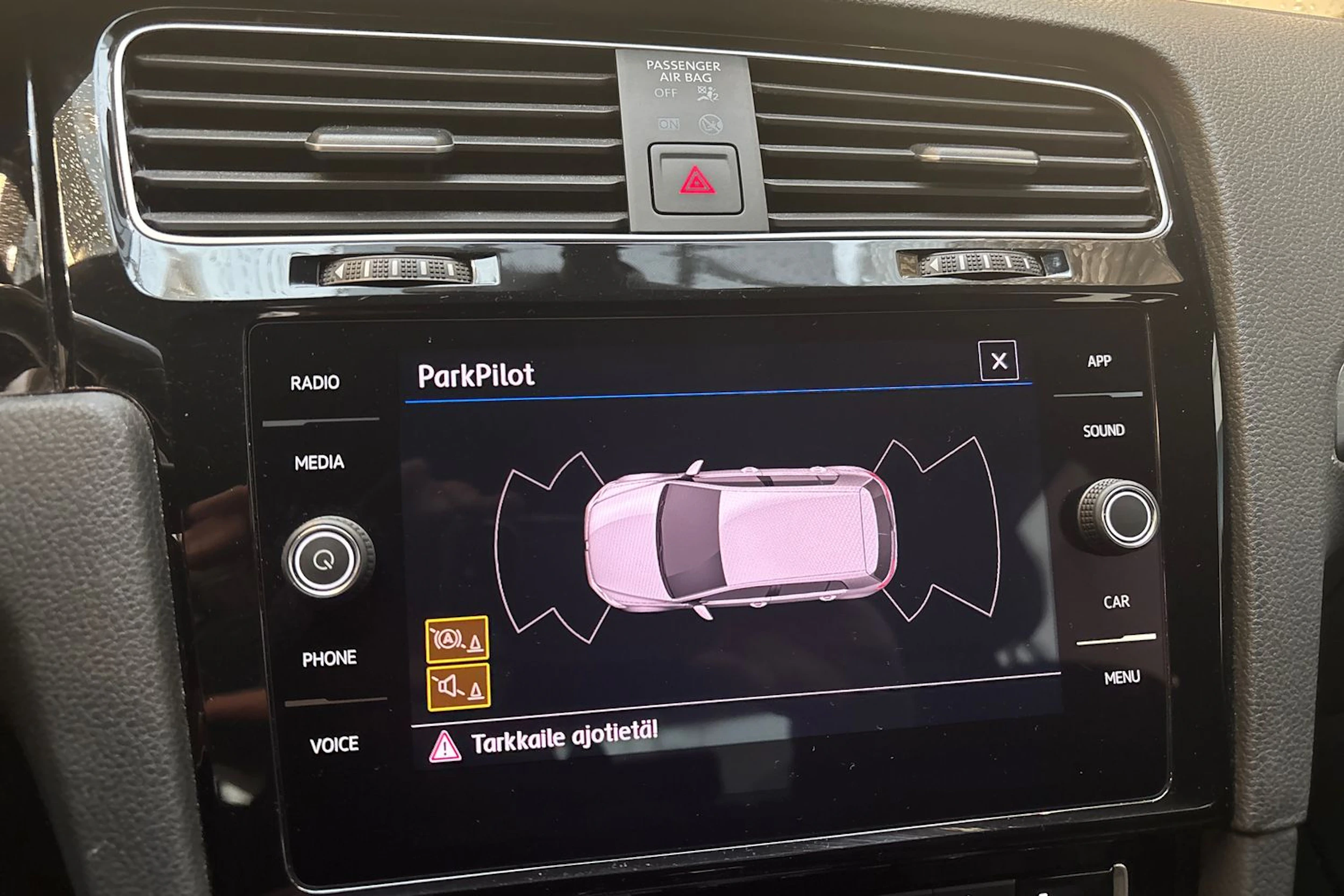 sininen Volkswagen Golf 2022 kuva 15.