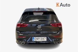 musta Volkswagen Golf 2022 kuva 3.