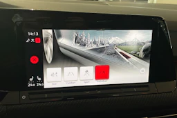 musta Volkswagen Golf 2022 kuva 21.