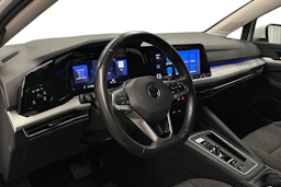 valkoinen Volkswagen Golf 2022 kuva 6.