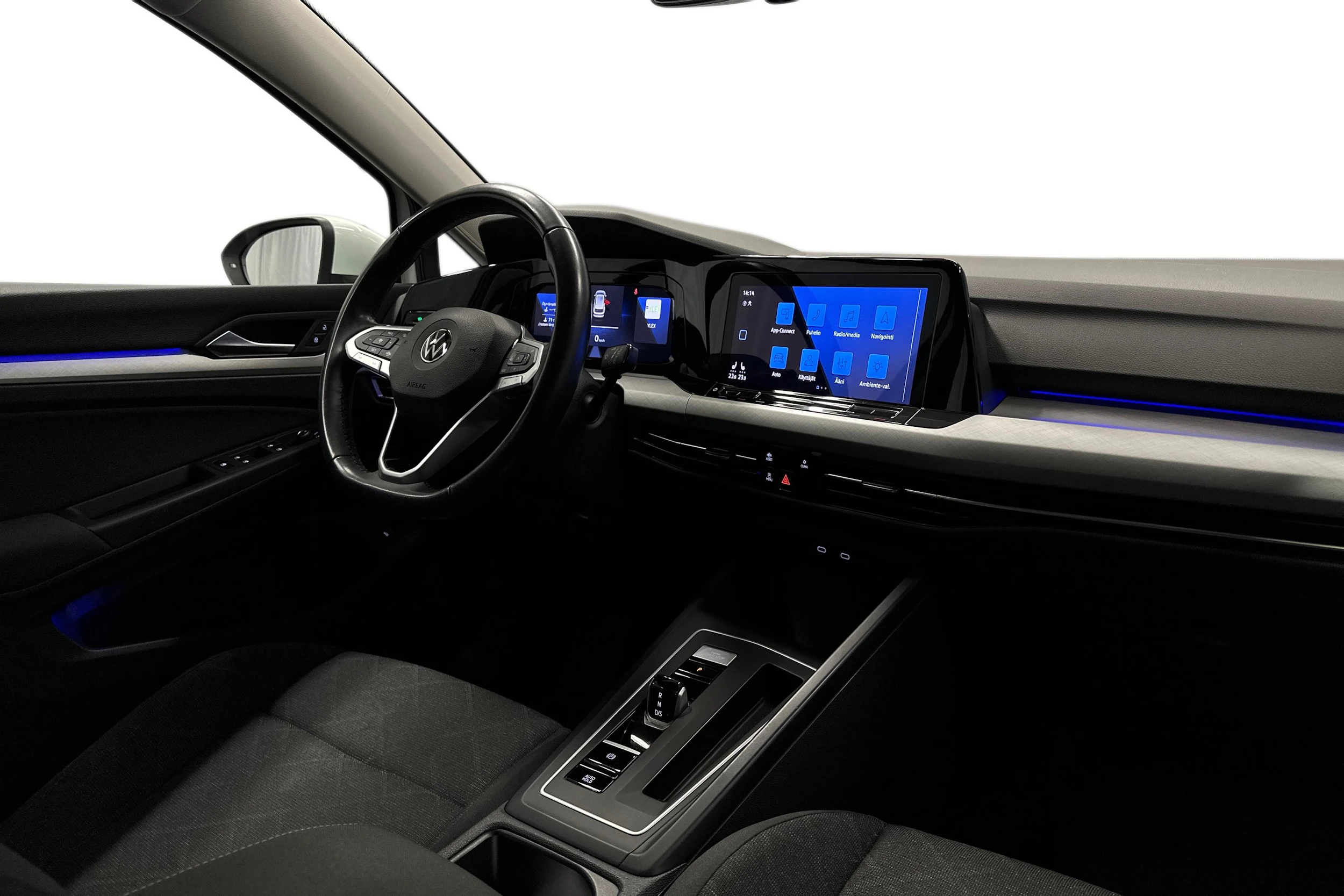 valkoinen Volkswagen Golf 2022 kuva 7.