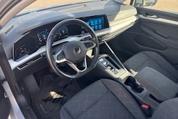 met. harmaa Volkswagen Golf 2022 kuva 3.