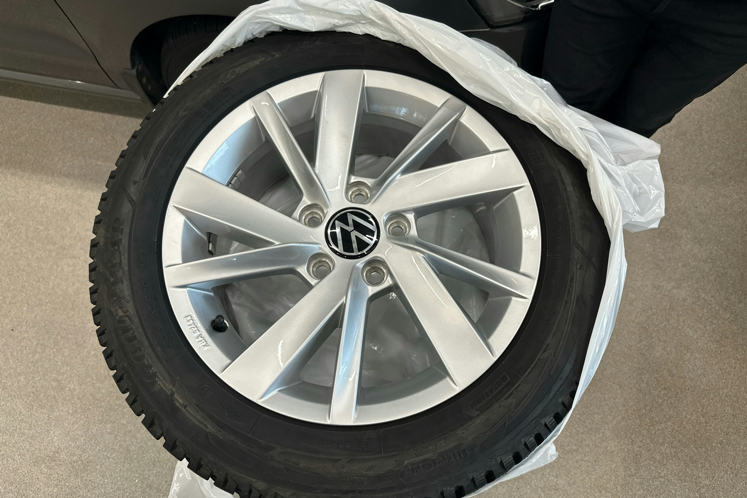 met. harmaa Volkswagen Golf 2022 kuva 28.