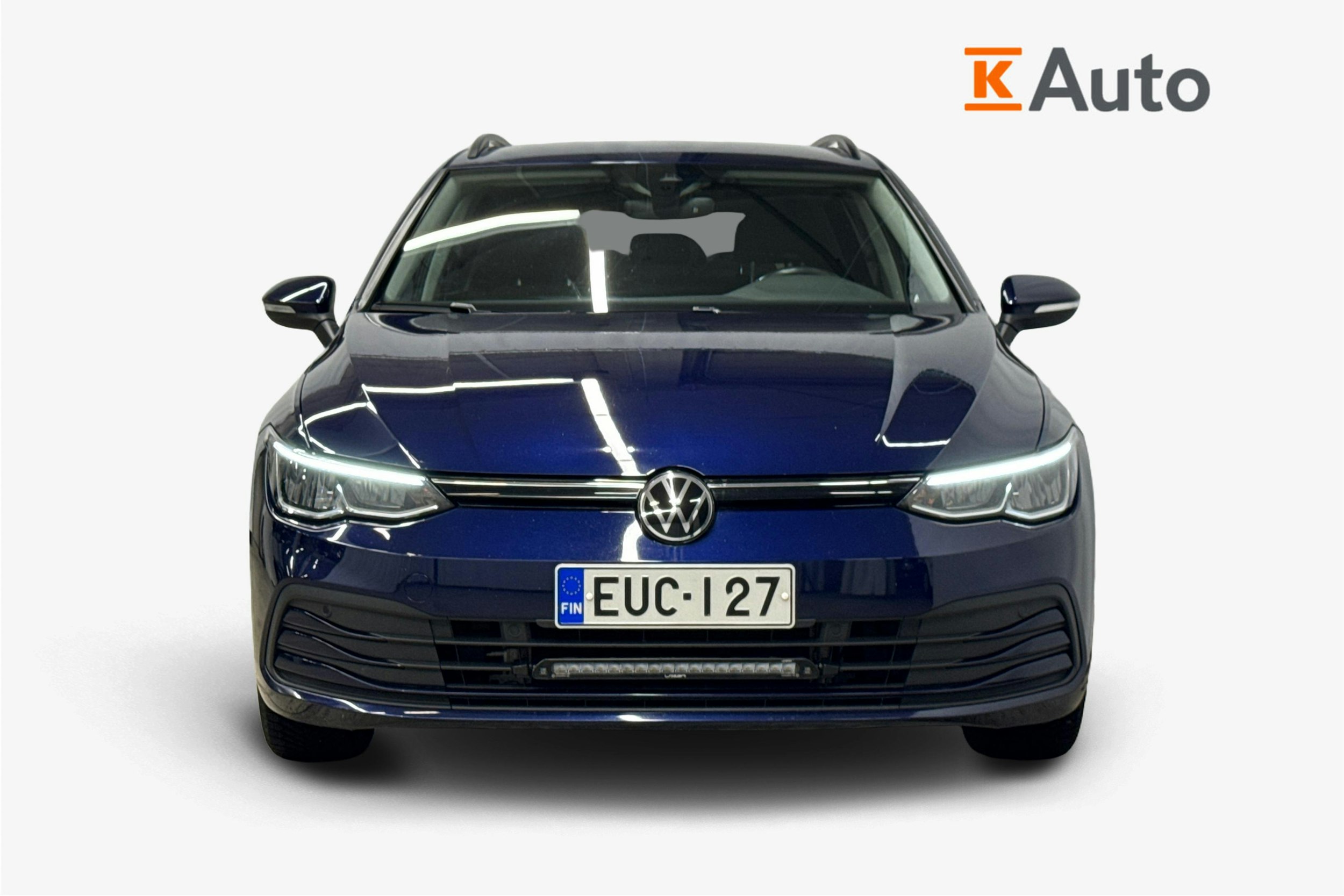 sininen Volkswagen Golf 2022 kuva 4.