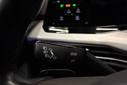 sininen Volkswagen Golf 2022 kuva 14.