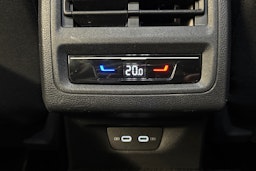 sininen Volkswagen Golf 2022 kuva 24.