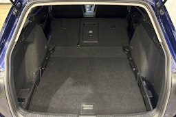 sininen Volkswagen Golf 2022 kuva 29.