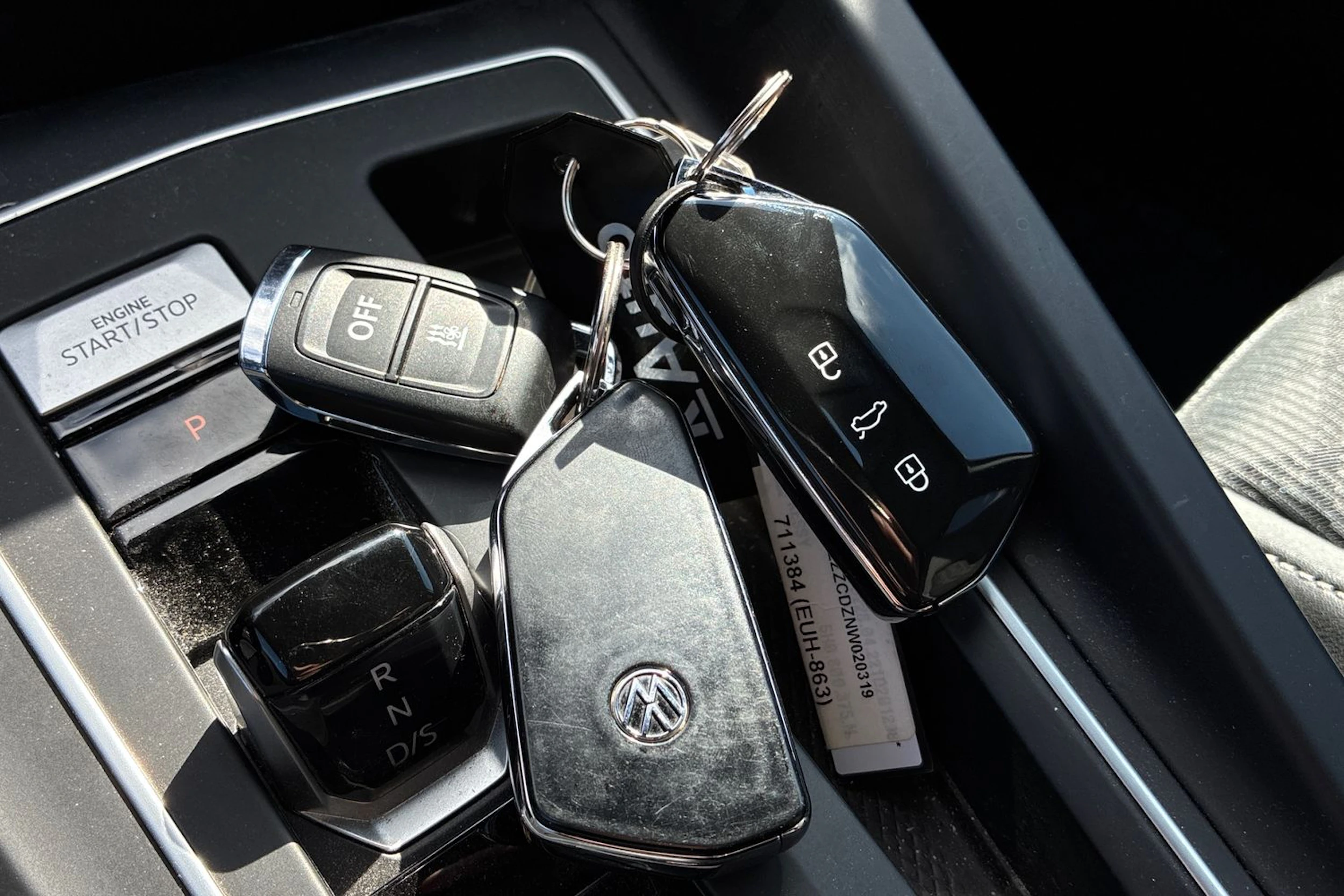 sininen Volkswagen Golf 2022 kuva 7.