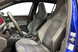 sininen Volkswagen Golf 2022 kuva 9.