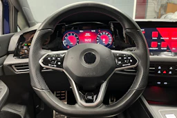 sininen Volkswagen Golf 2022 kuva 17.