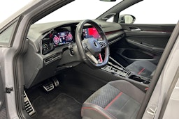 harmaa Volkswagen Golf 2022 kuva 7.