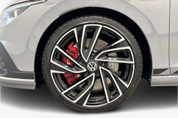 harmaa Volkswagen Golf 2022 kuva 11.