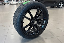 harmaa Volkswagen Golf 2022 kuva 13.