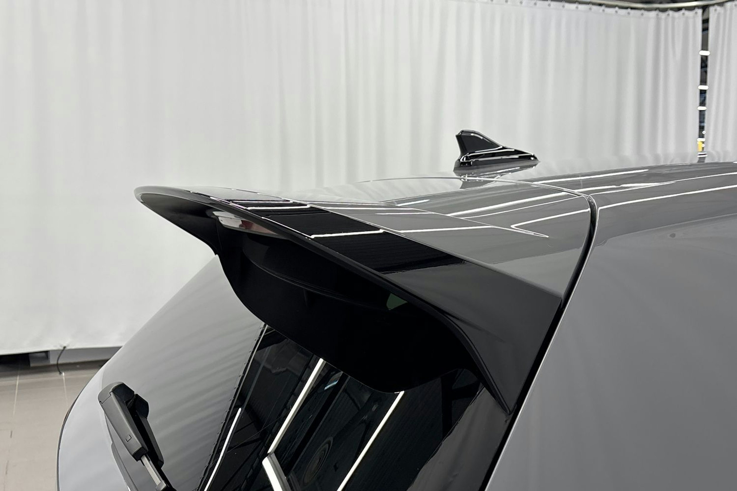 harmaa Volkswagen Golf 2022 kuva 15.