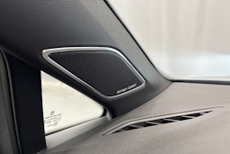 harmaa Volkswagen Golf 2022 kuva 19.
