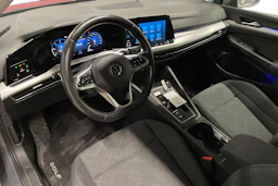 harmaa Volkswagen Golf 2022 kuva 6.