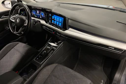 harmaa Volkswagen Golf 2022 kuva 25.