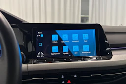 valkoinen Volkswagen Golf 2022 kuva 15.