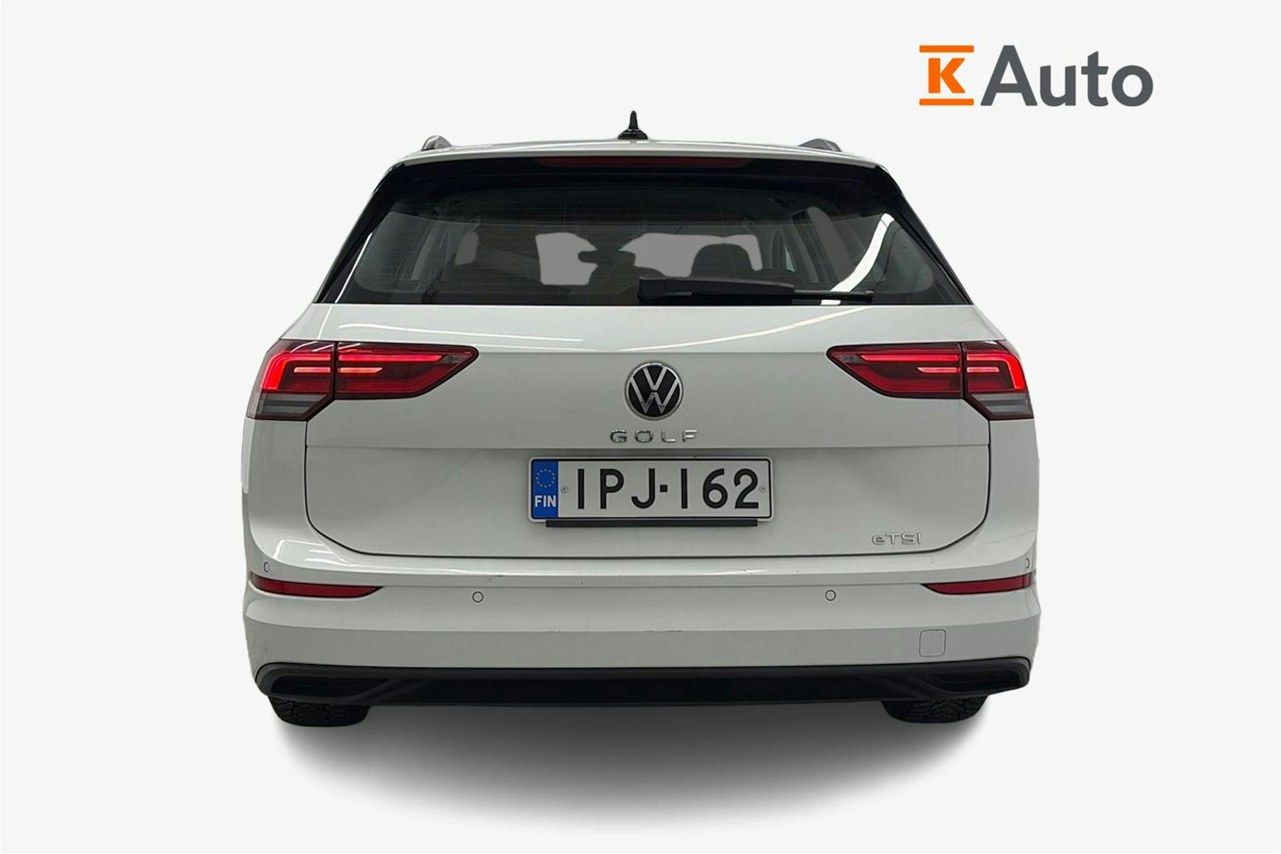 valkoinen Volkswagen Golf 2022 kuva 3.