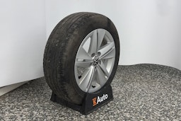 valkoinen Volkswagen Golf 2022 kuva 10.