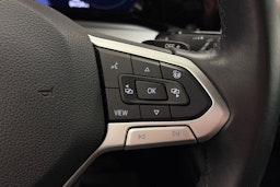 valkoinen Volkswagen Golf 2022 kuva 14.