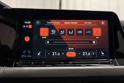 valkoinen Volkswagen Golf 2022 kuva 18.