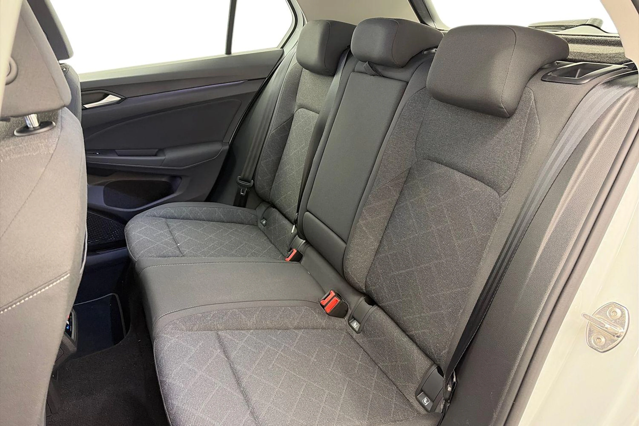 Valkoinen Volkswagen GOLF 2022 kuva 8.