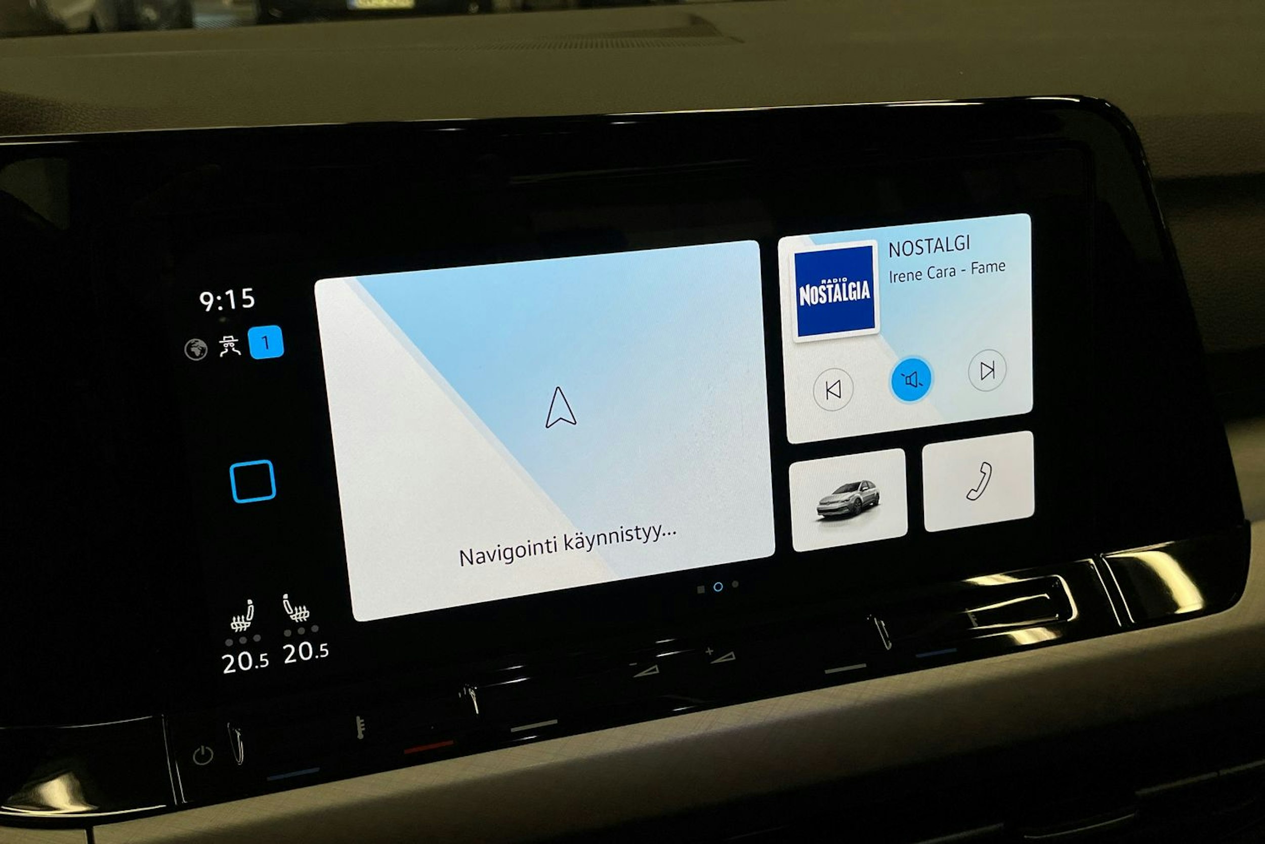 sininen Volkswagen Golf 2022 kuva 19.