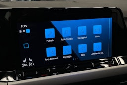 sininen Volkswagen Golf 2022 kuva 20.