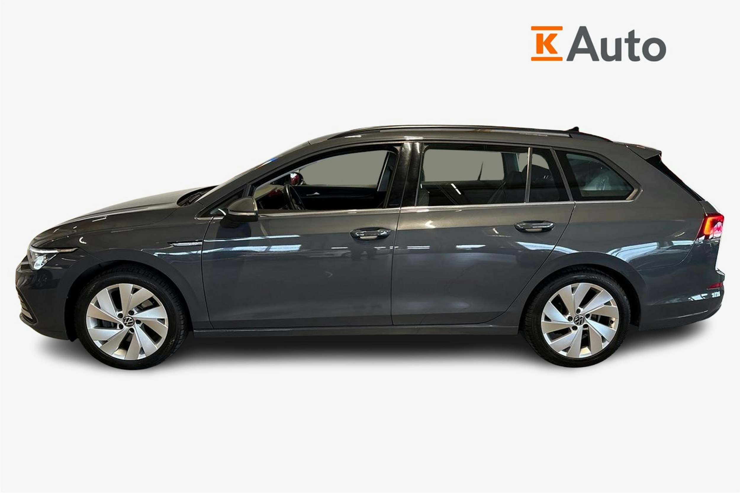 harmaa Volkswagen Golf 2022 kuva 6.