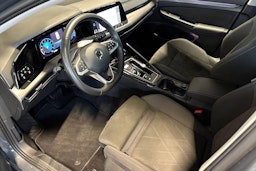 harmaa Volkswagen Golf 2022 kuva 7.