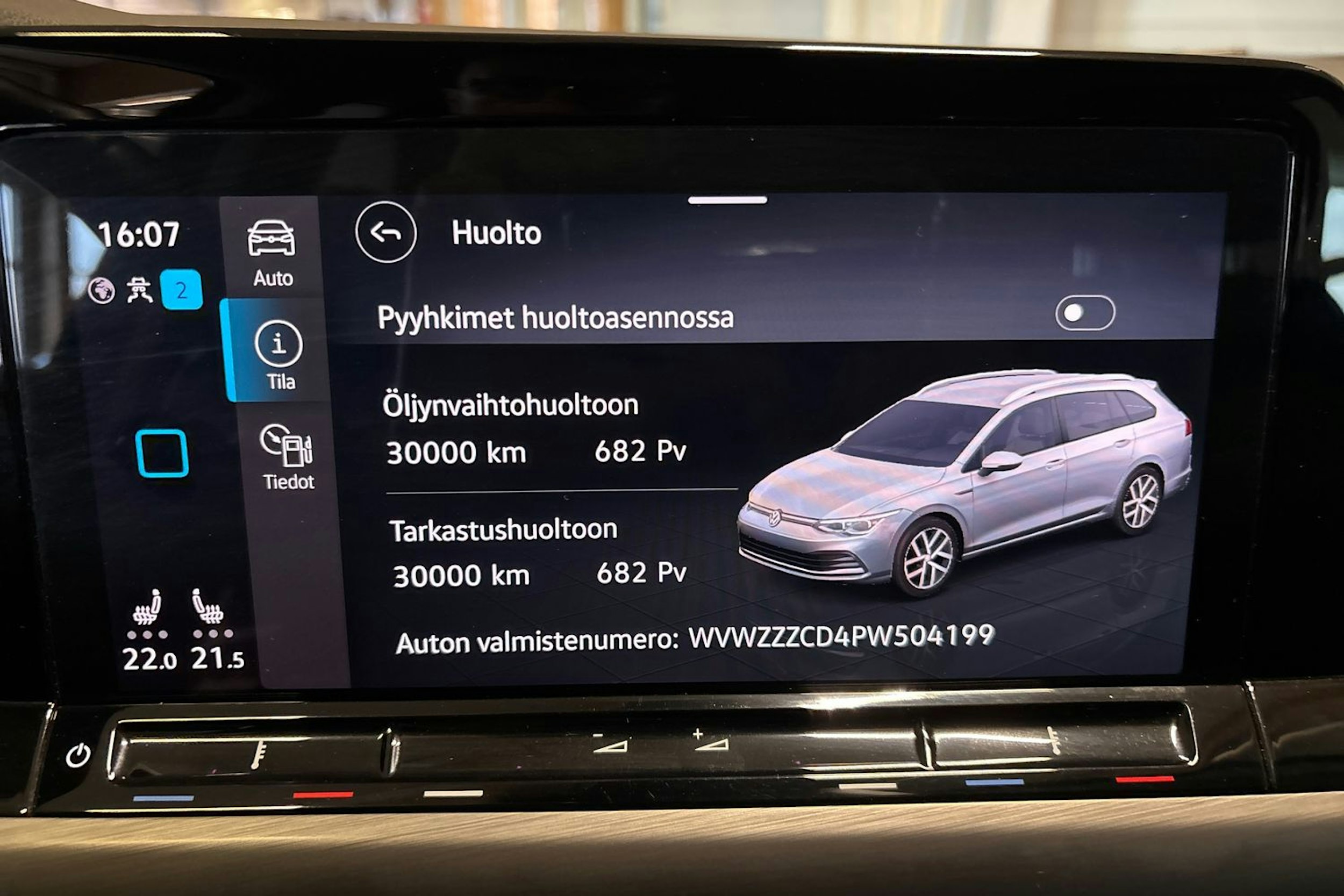 harmaa Volkswagen Golf 2022 kuva 20.