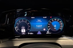 harmaa Volkswagen Golf 2022 kuva 21.