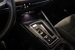 harmaa Volkswagen Golf 2022 kuva 25.