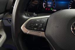 harmaa Volkswagen Golf 2022 kuva 14.