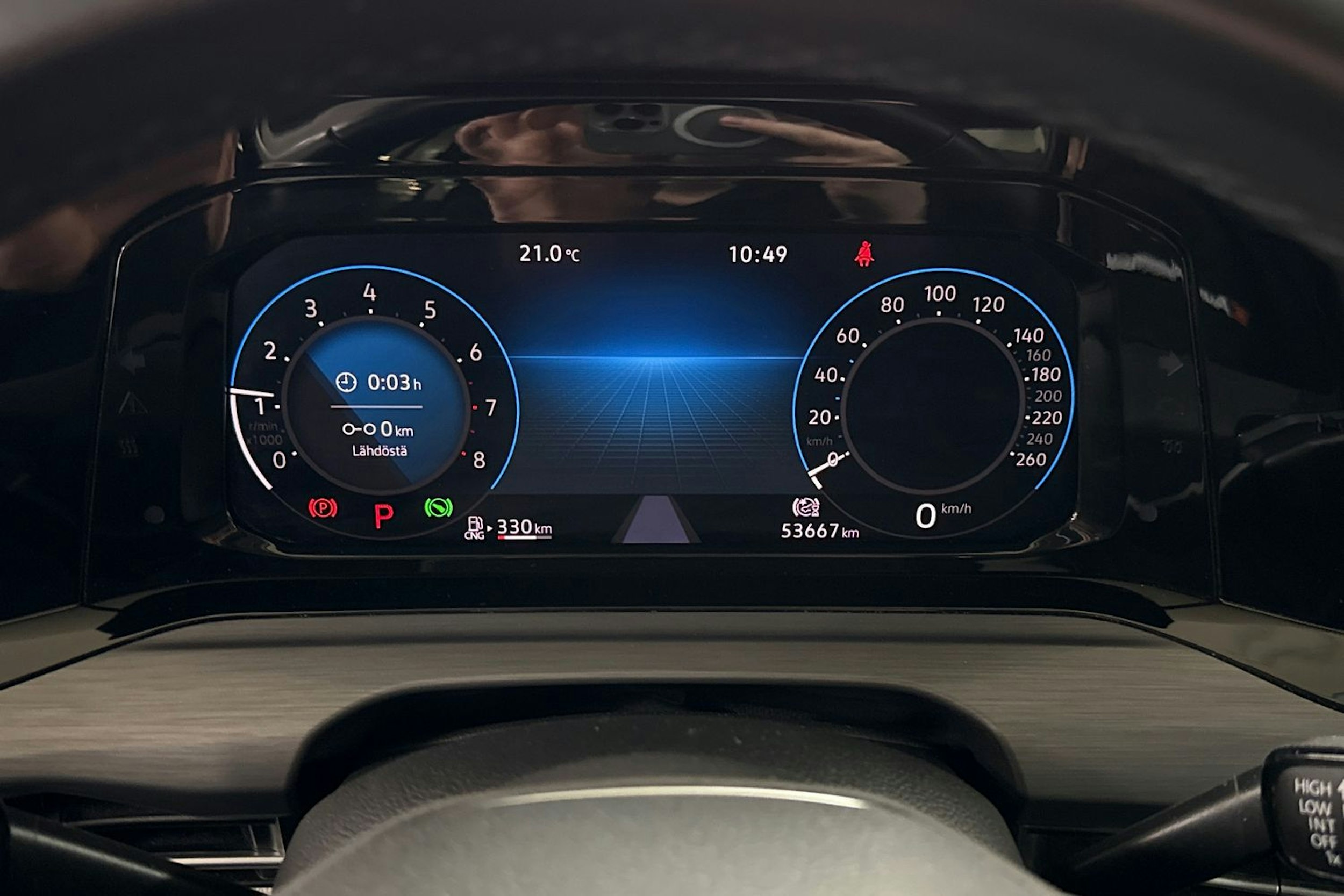 harmaa Volkswagen Golf 2022 kuva 16.