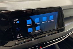 harmaa Volkswagen Golf 2022 kuva 18.
