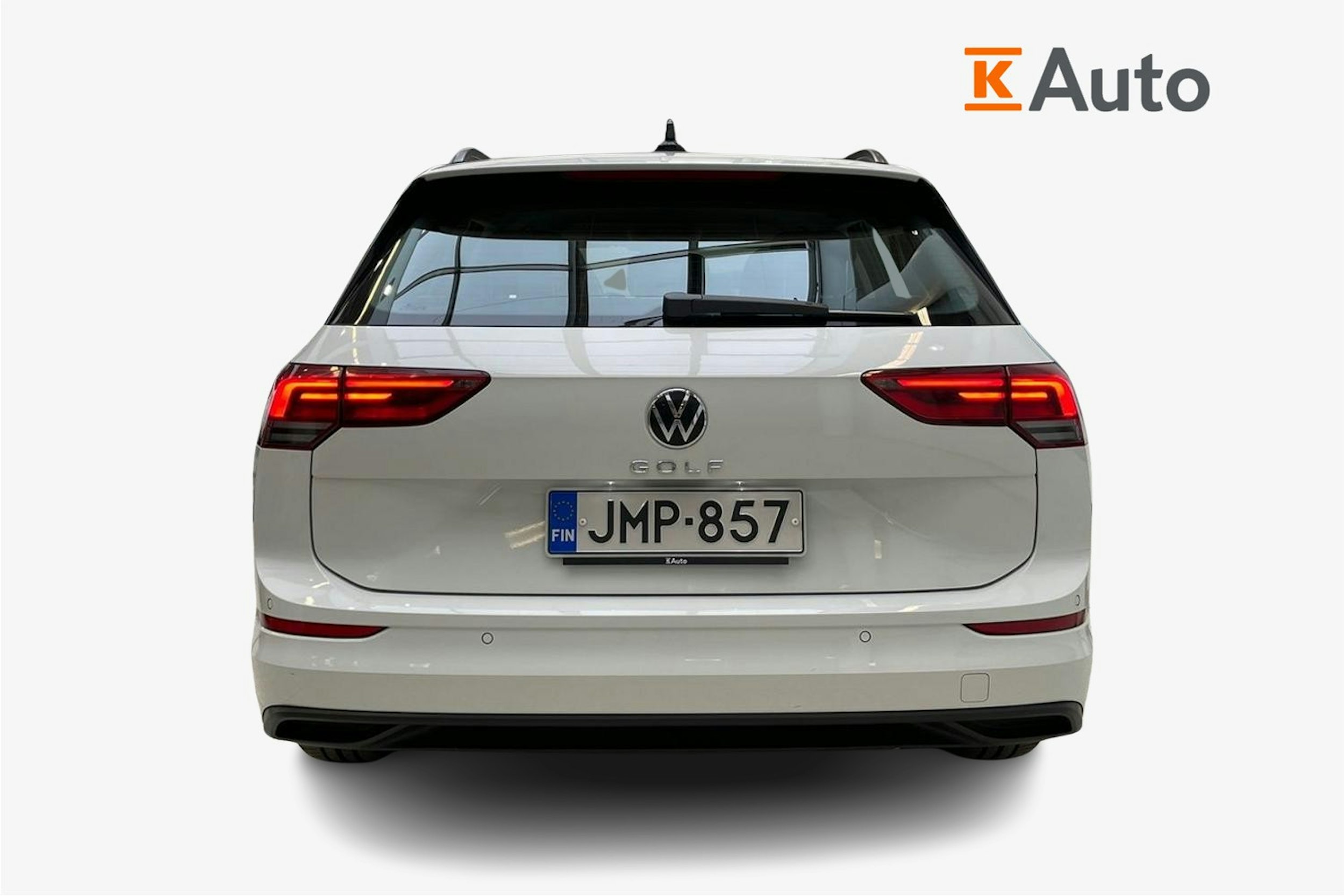 valkoinen Volkswagen Golf 2022 kuva 3.