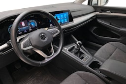 valkoinen Volkswagen Golf 2022 kuva 7.