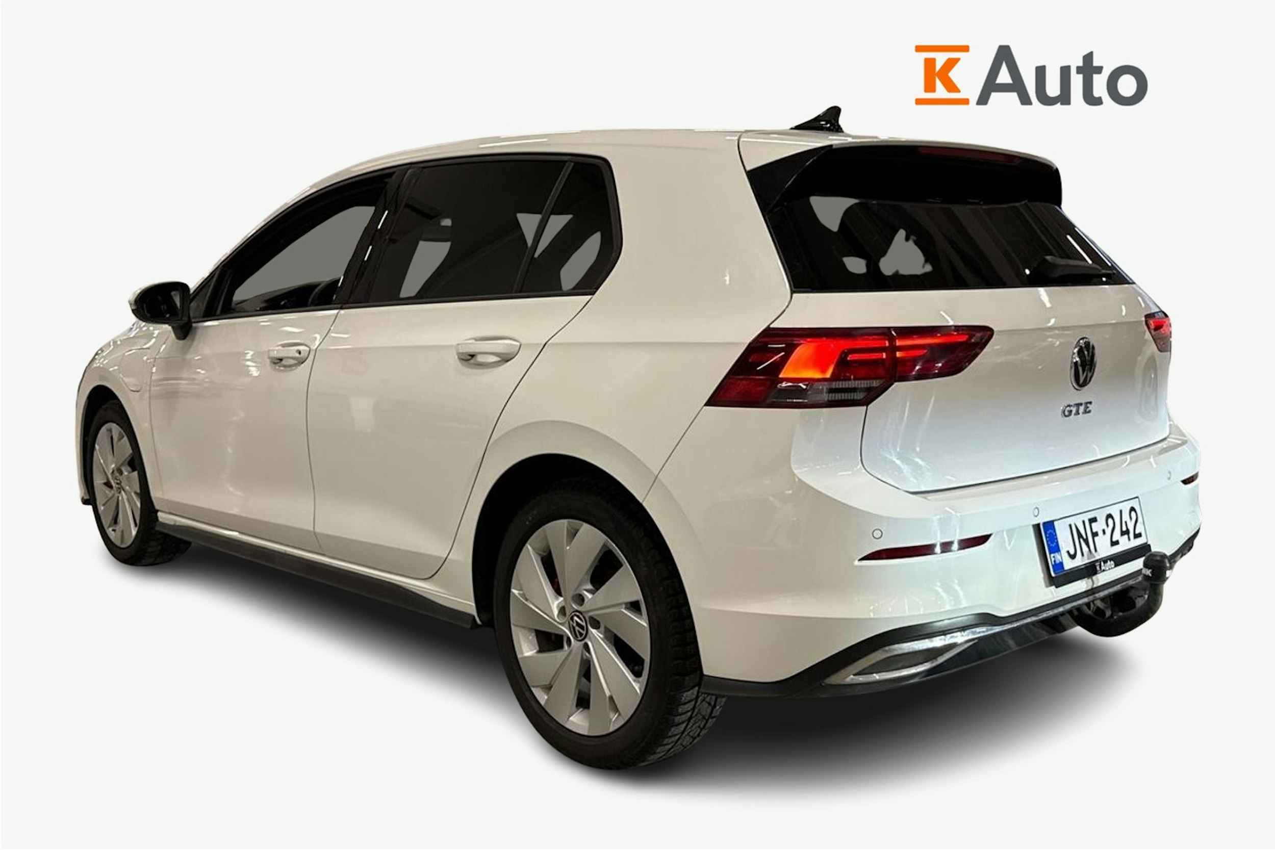 valkoinen Volkswagen Golf 2022 kuva 2.