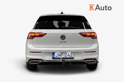 valkoinen Volkswagen Golf 2022 kuva 3.